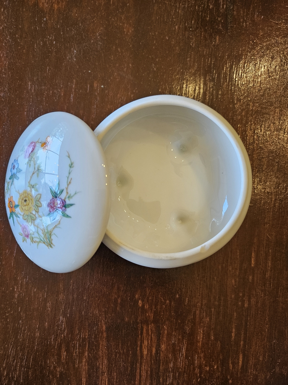 Vintage Porcelain Floral Trinket Box - Picture 4 of 6